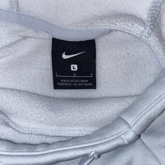 Nike Sweatshirt - Picture 3 of 5